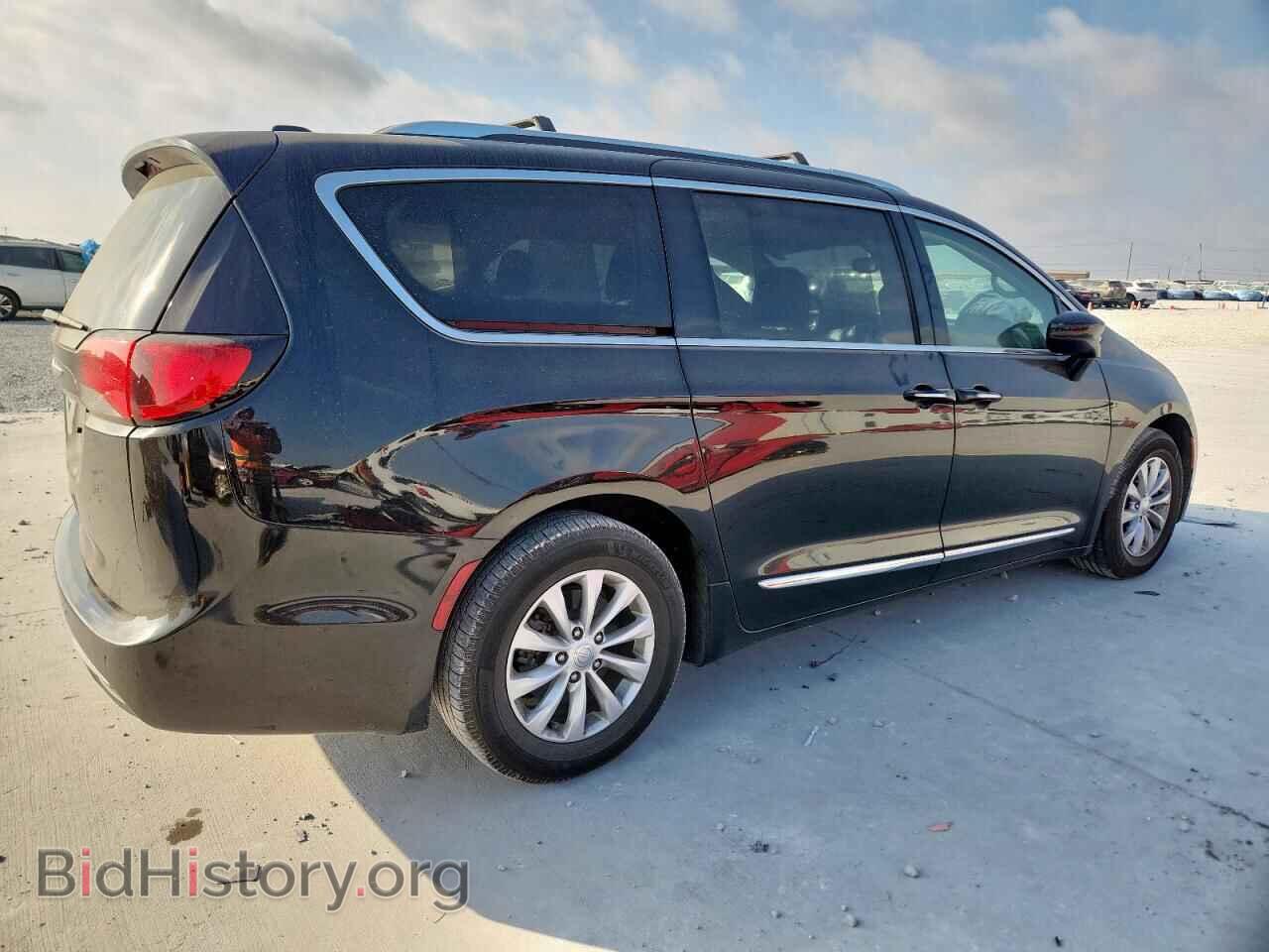 2019 CHRYSLER PACIFICA - VIN: 2C4RC1BG9KR532564 - Фото 3