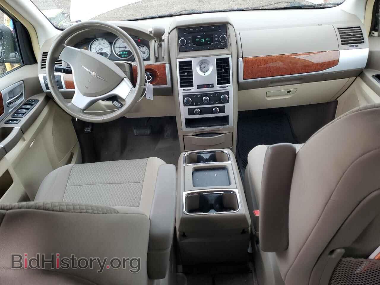 2009 CHRYSLER MINIVAN - VIN: 2A8HR54109R562520 - Фото 8
