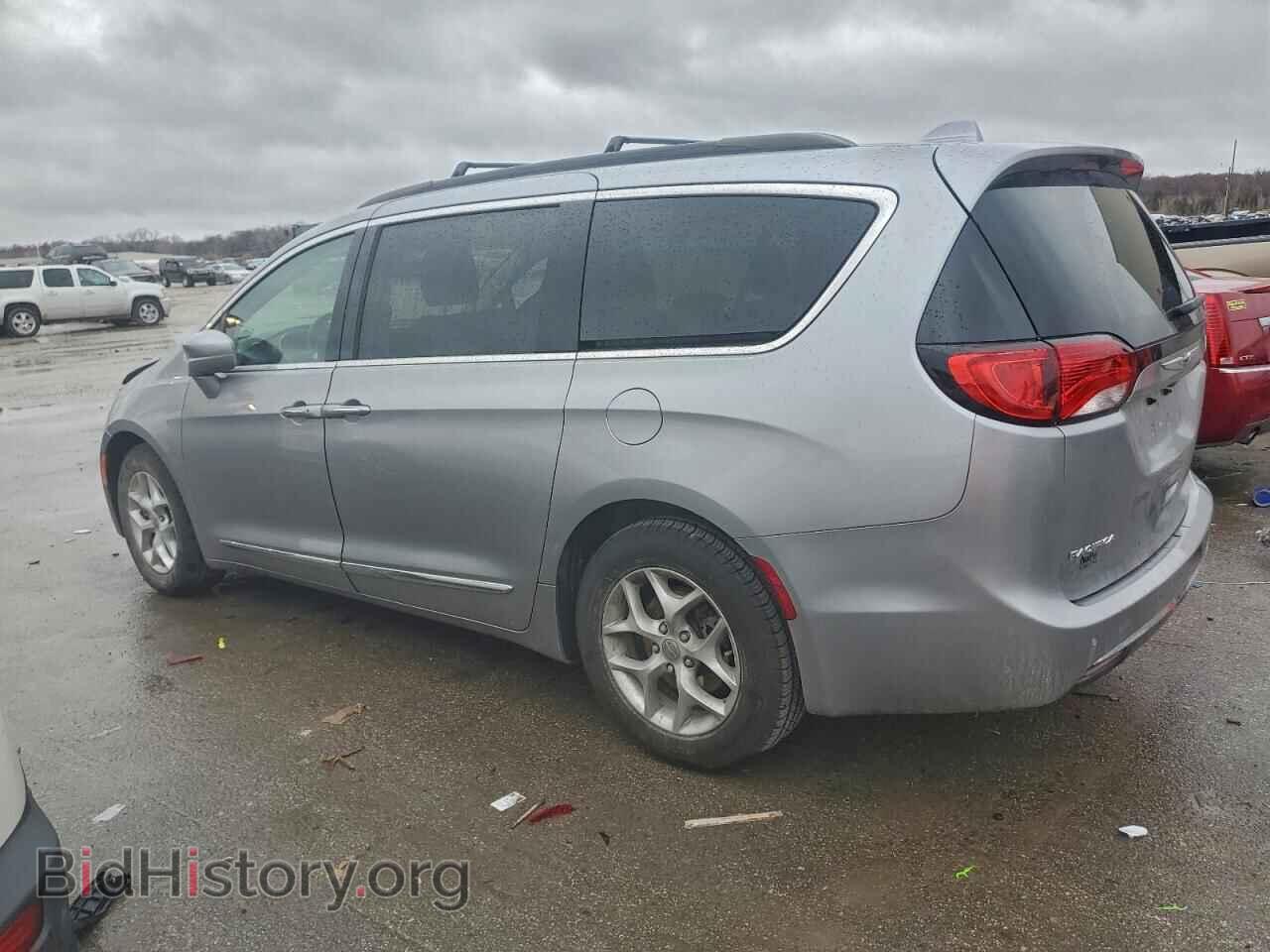 2017 CHRYSLER PACIFICA - VIN: 2C4RC1BG2HR810018 - Фото 2