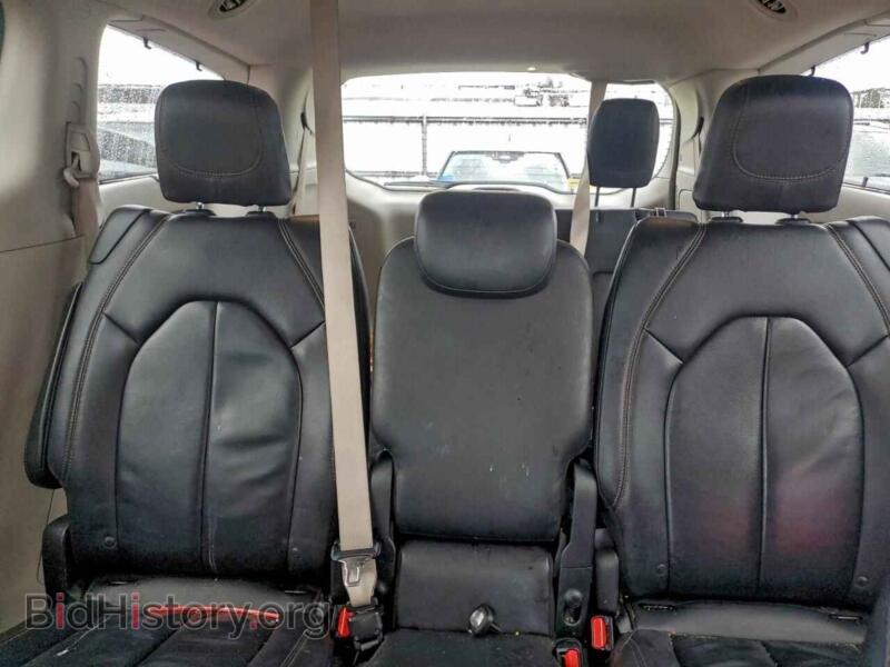 2017 Chrysler PACIFICA (VIN 2C4RC1BG2HR810018) — фото 10 из 15