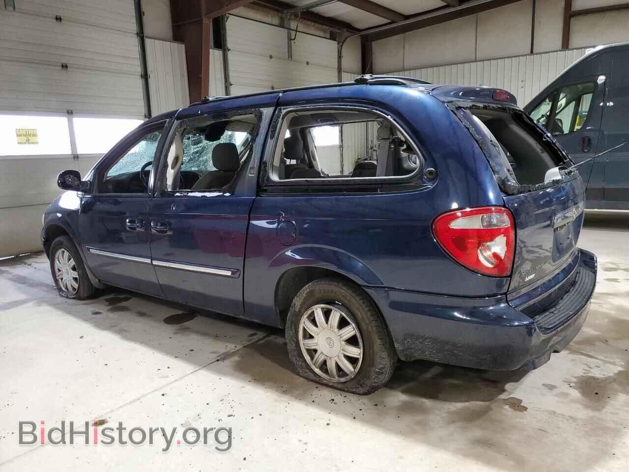 2006 CHRYSLER MINIVAN - VIN: 2A4GP54L16R837070 - Photo 2