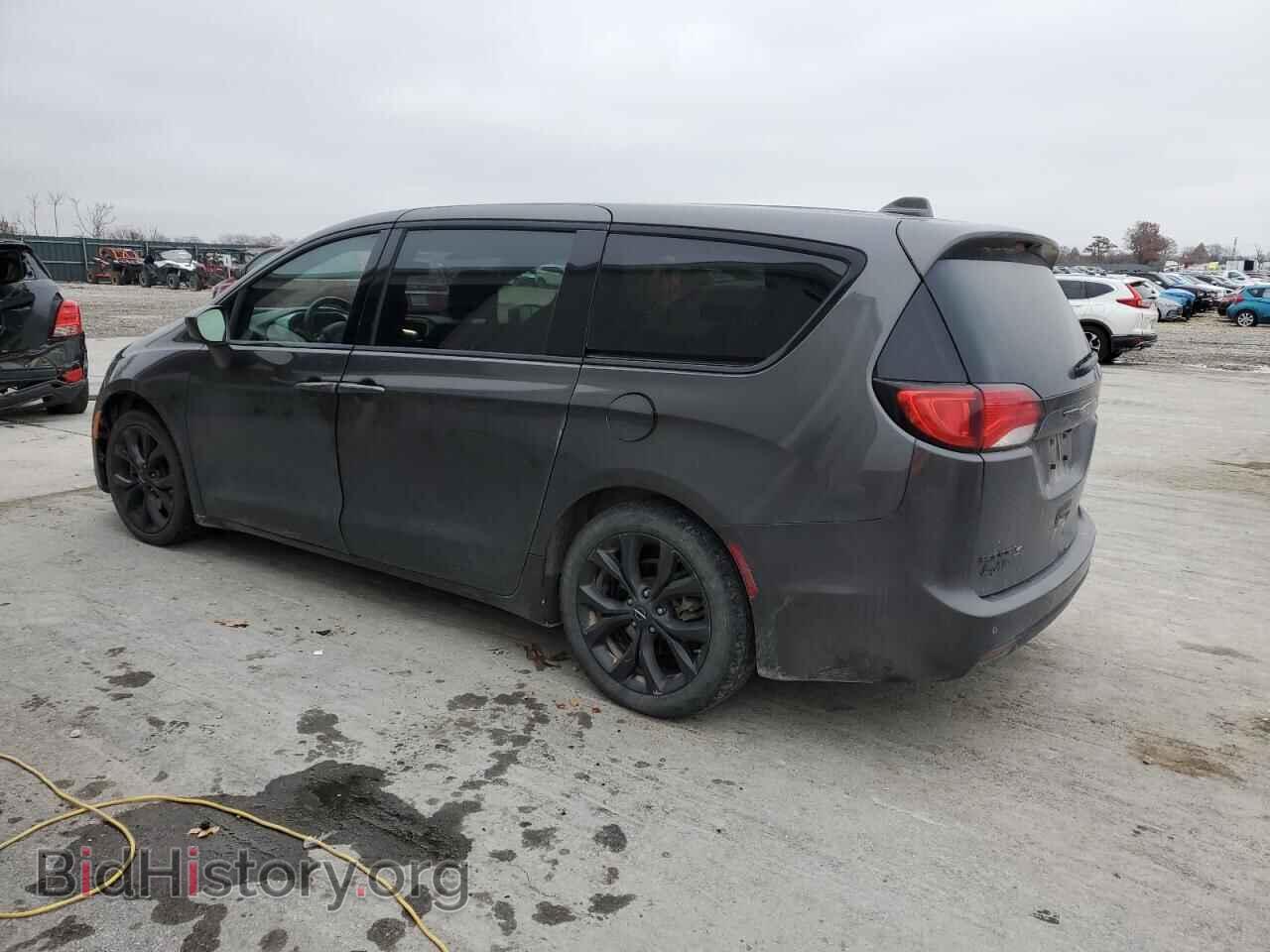 2018 CHRYSLER PACIFICA - VIN: 2C4RC1FG2JR236231 - Photo 2