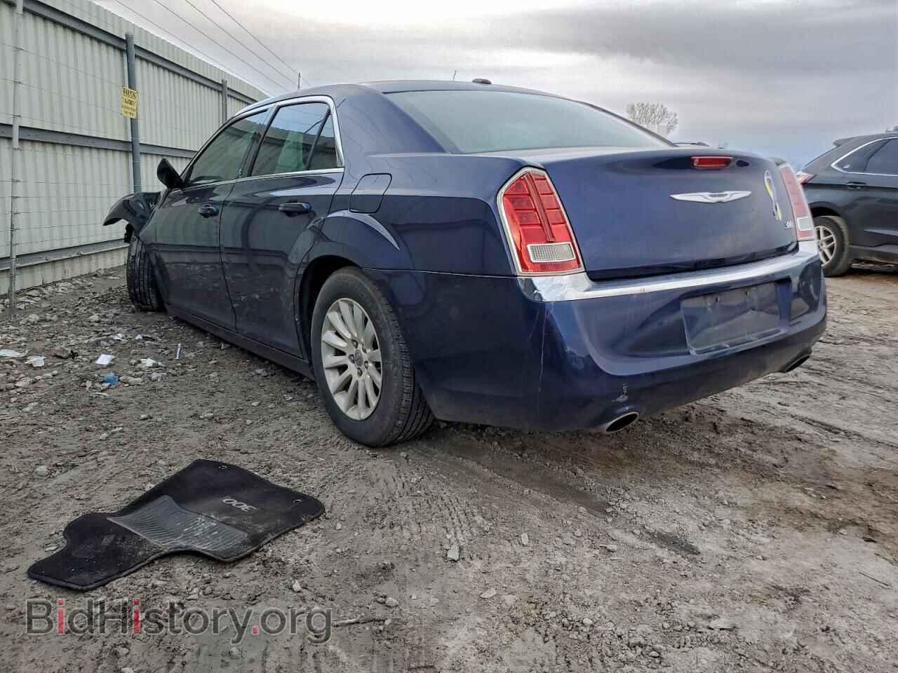 2014 CHRYSLER 300 - VIN: 2C3CCAAG4EH354469 - Фото 2