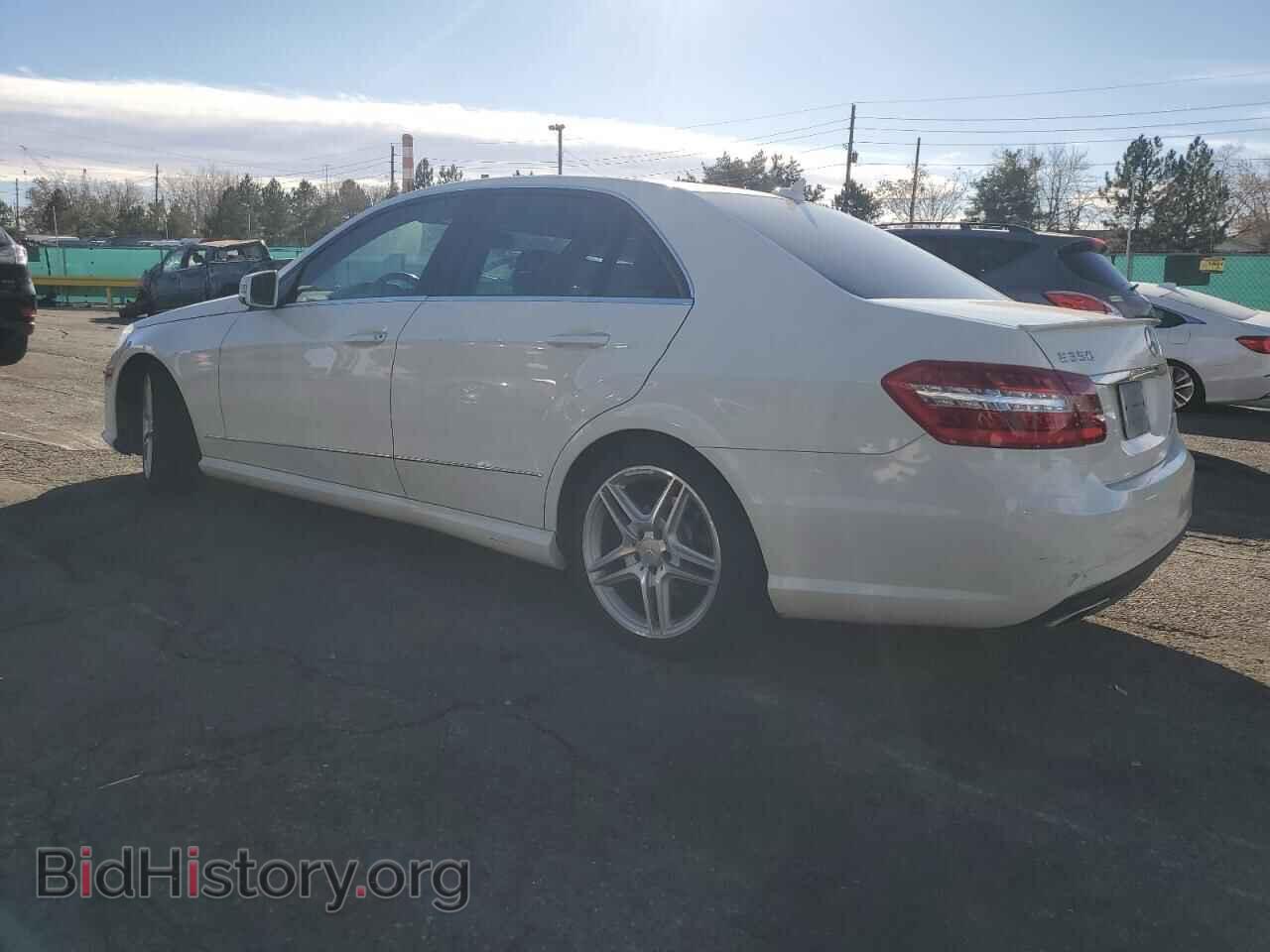 2011 MERCEDES-BENZ E-CLASS - VIN: WDDHF5GB4BA516824 - Фото 2
