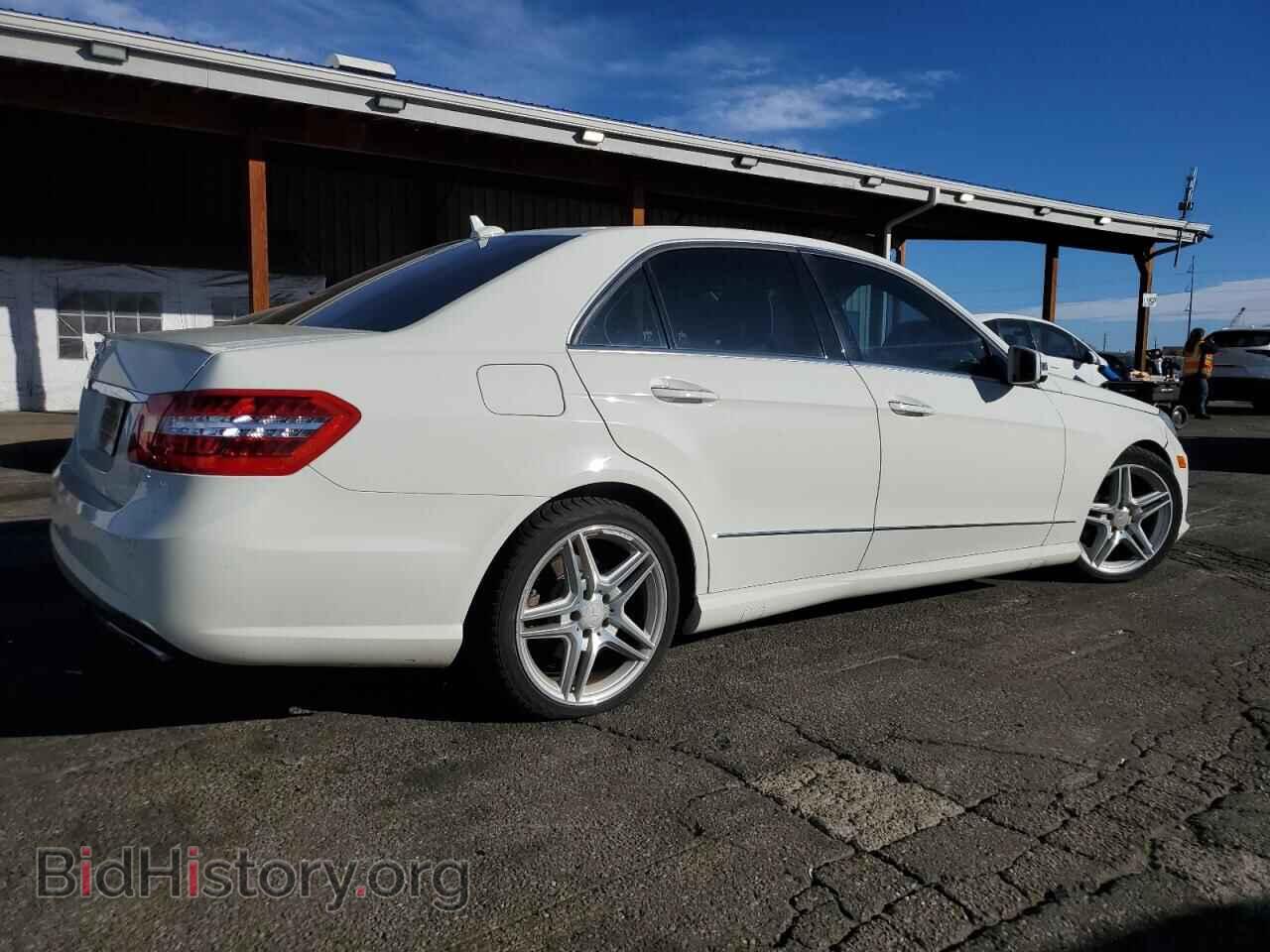 2011 MERCEDES-BENZ E-CLASS - VIN: WDDHF5GB4BA516824 - Фото 3