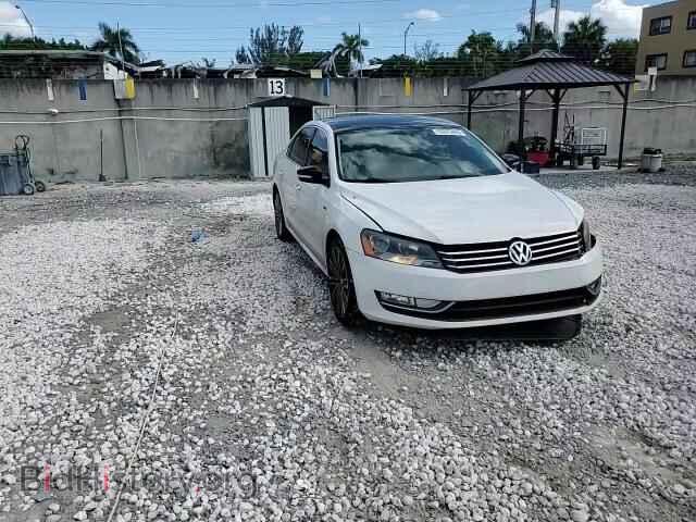 2015 VOLKSWAGEN PASSAT - VIN: 1VWBS7A33FC042624 - Фото 13