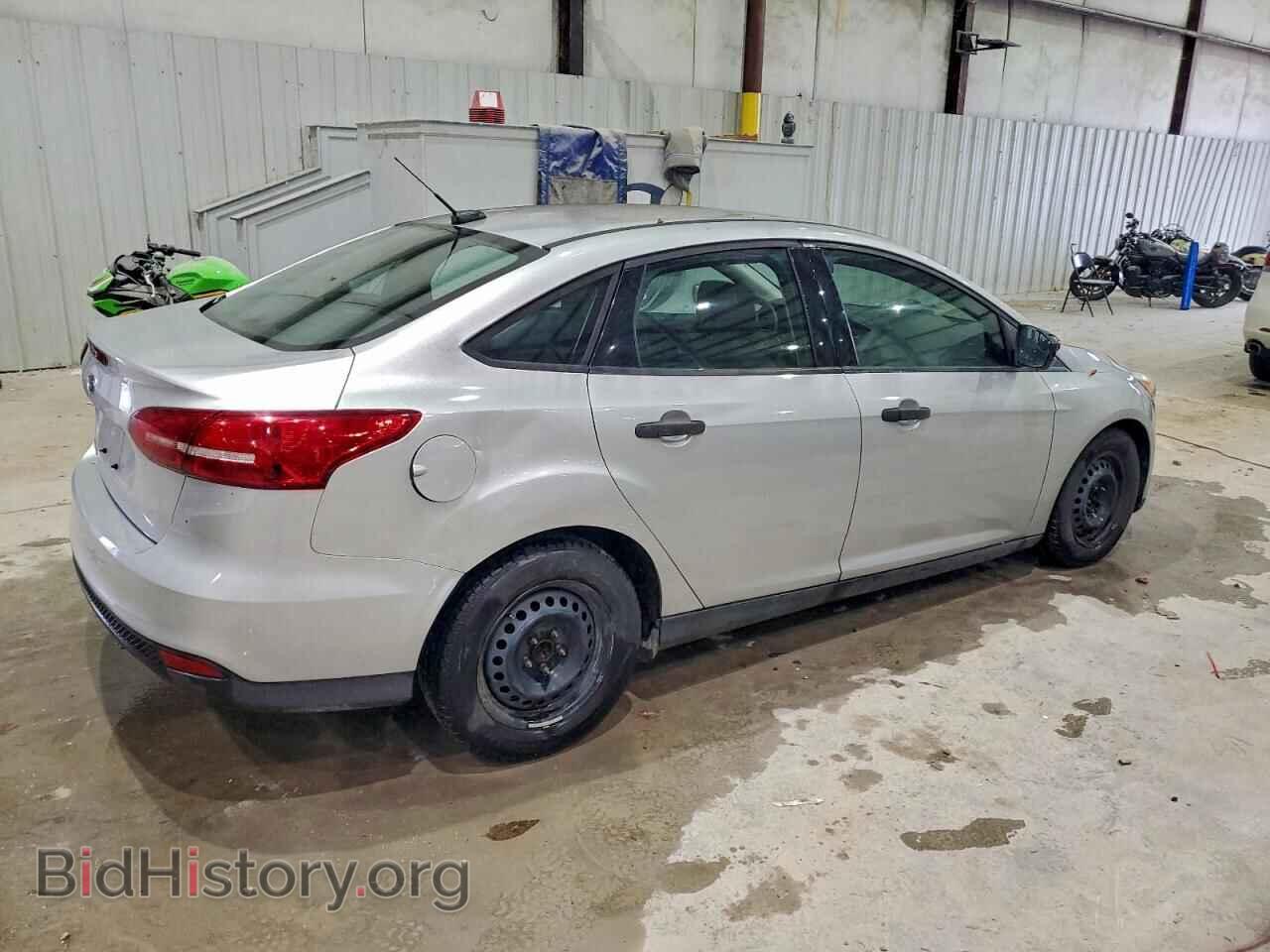 2017 FORD FOCUS - VIN: 1FADP3E24HL302884 - Фото 3