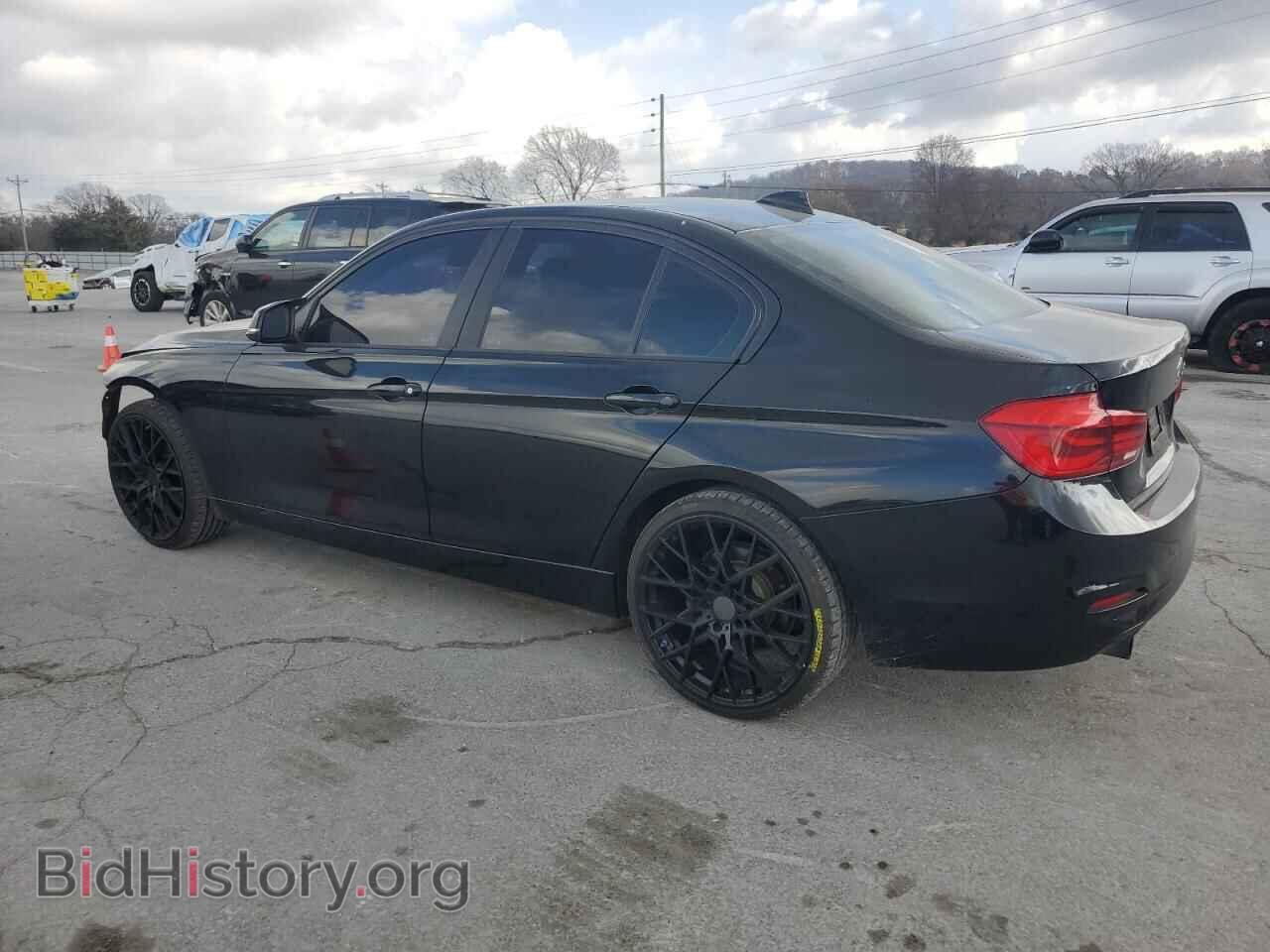 2016 BMW 3 SERIES - VIN: WBA8E1G58GNU11653 - Фото 2