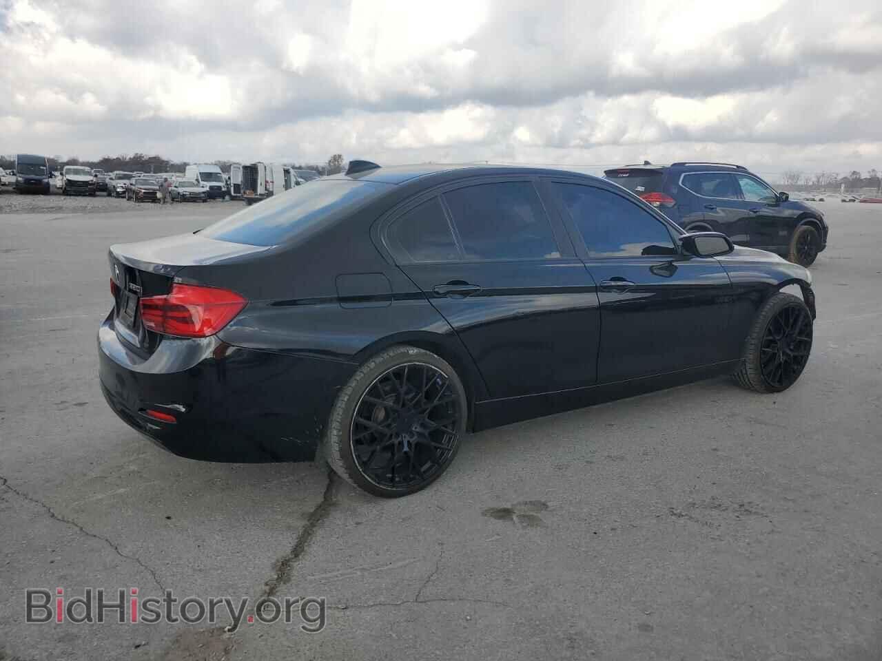 2016 BMW 3 SERIES - VIN: WBA8E1G58GNU11653 - Фото 3