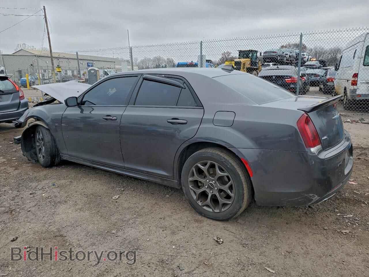2017 CHRYSLER 300 - VIN: 2C3CCAGG0HH621828 - Фото 2
