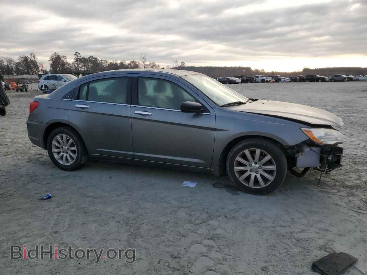 2013 CHRYSLER 200 - VIN: 1C3CCBCG0DN699779 - Фото 4