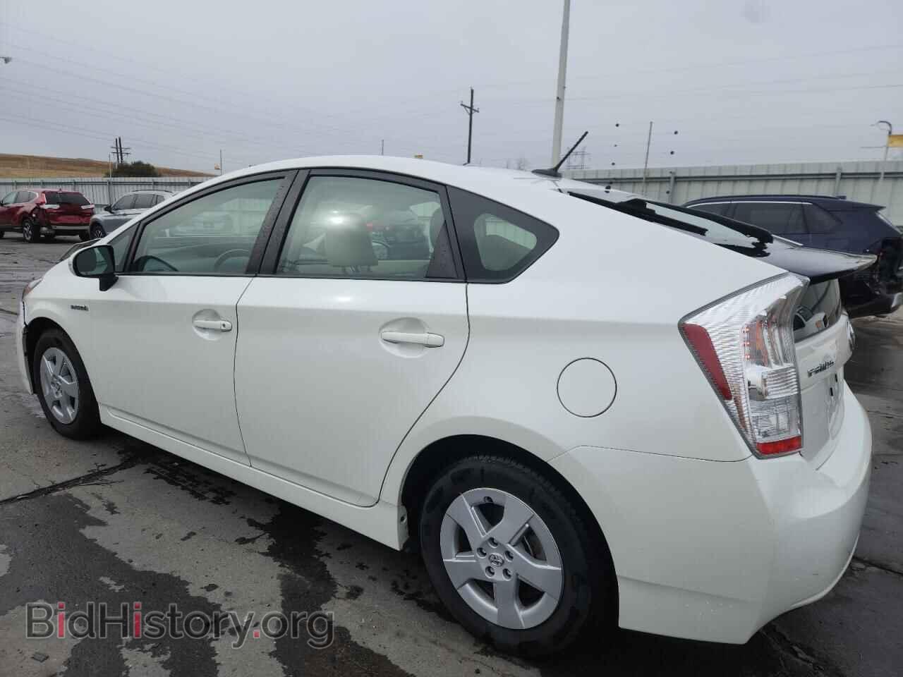 2011 TOYOTA PRIUS - VIN: JTDKN3DU1B1403247 - Фото 2