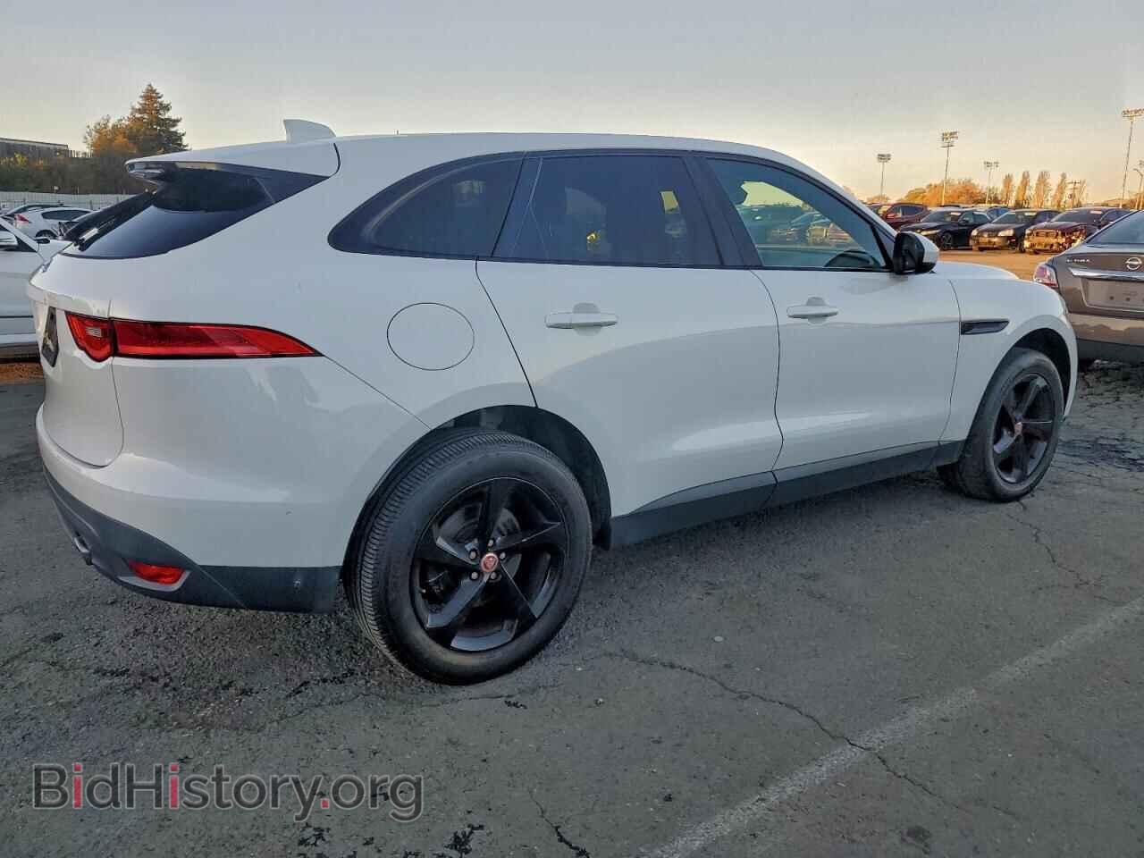 2017 JAGUAR F-PACE - VIN: SADCJ2BVXHA053619 - Фото 3
