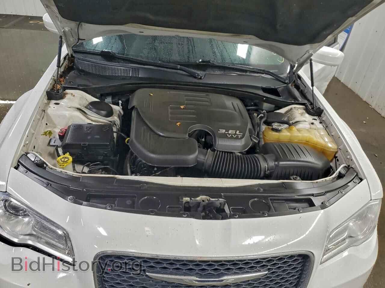 2017 CHRYSLER 300 - VIN: 2C3CCAAG0HH512262 - Фото 11