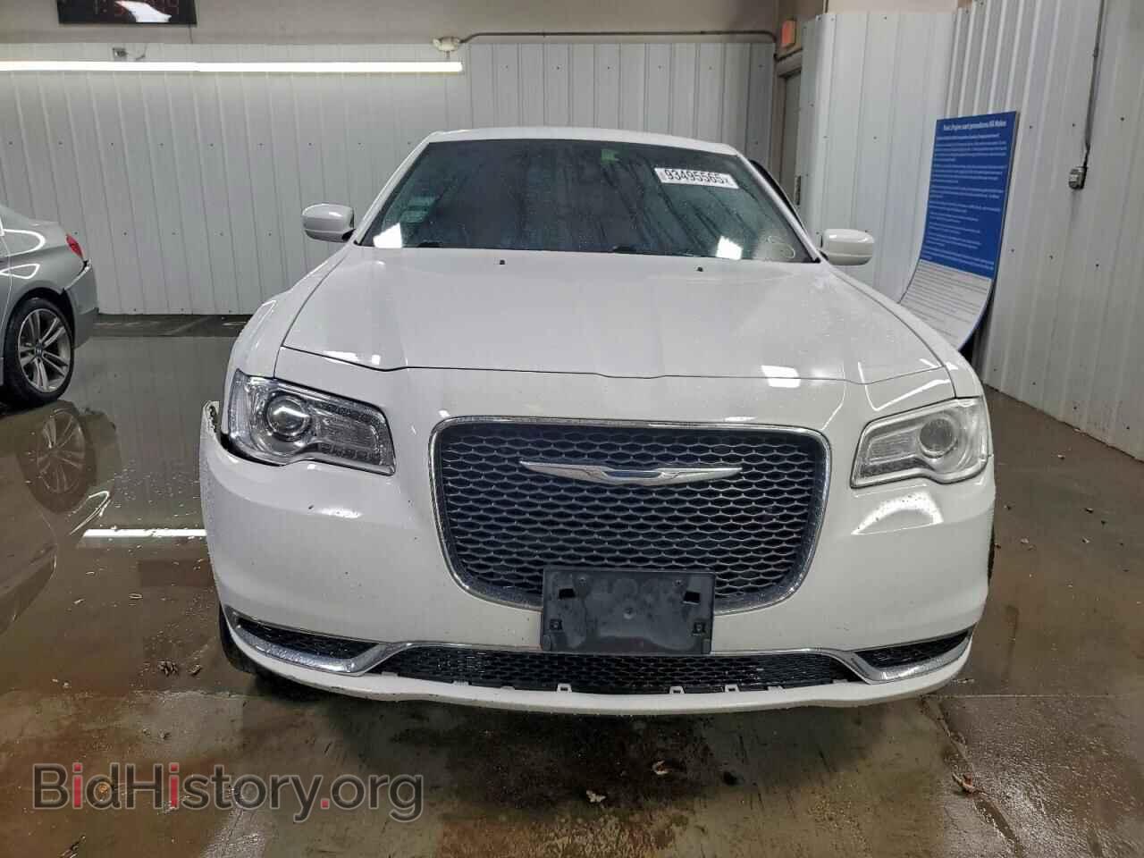 2017 CHRYSLER 300 - VIN: 2C3CCAAG0HH512262 - Фото 5