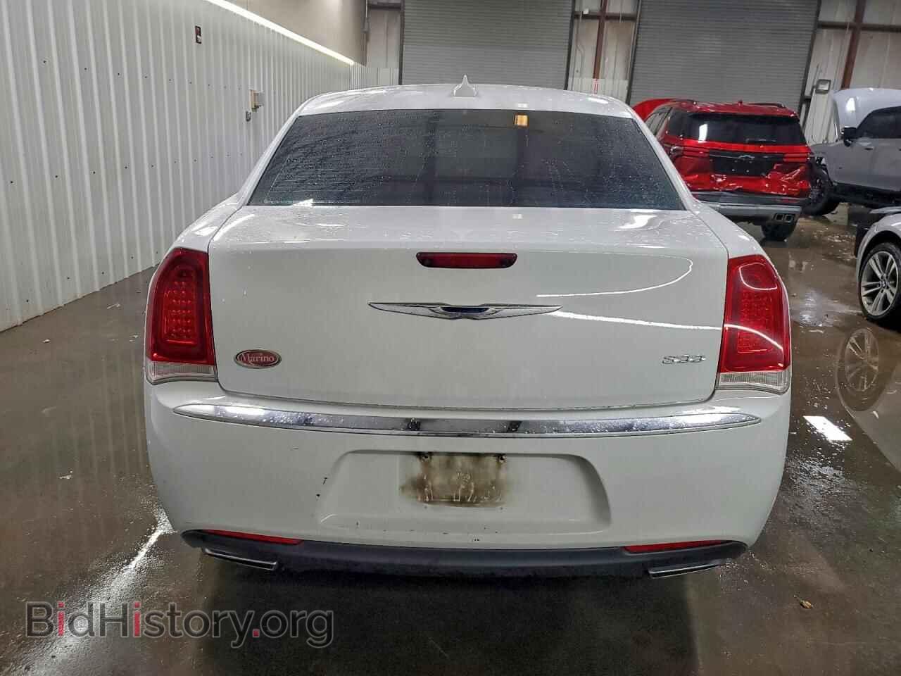 2017 CHRYSLER 300 - VIN: 2C3CCAAG0HH512262 - Фото 6