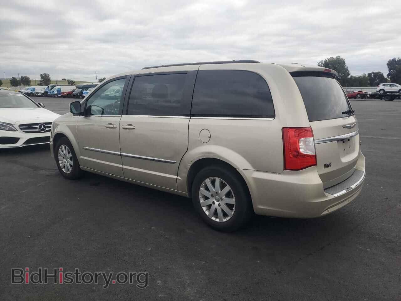 2013 CHRYSLER MINIVAN - VIN: 2C4RC1BG4DR747708 - Photo 2