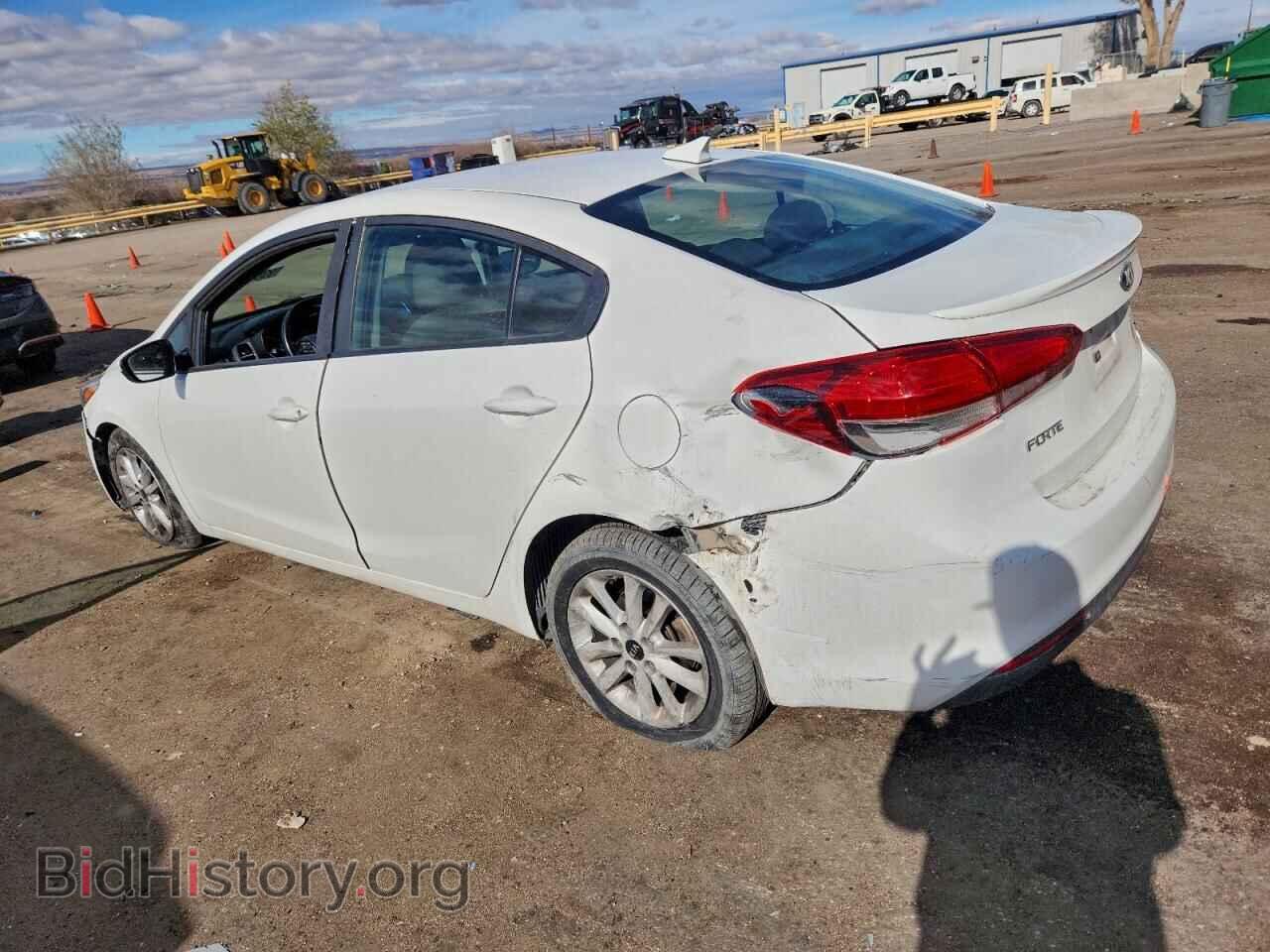 2017 KIA FORTE - VIN: 3KPFL4A78HE014851 - Фото 2