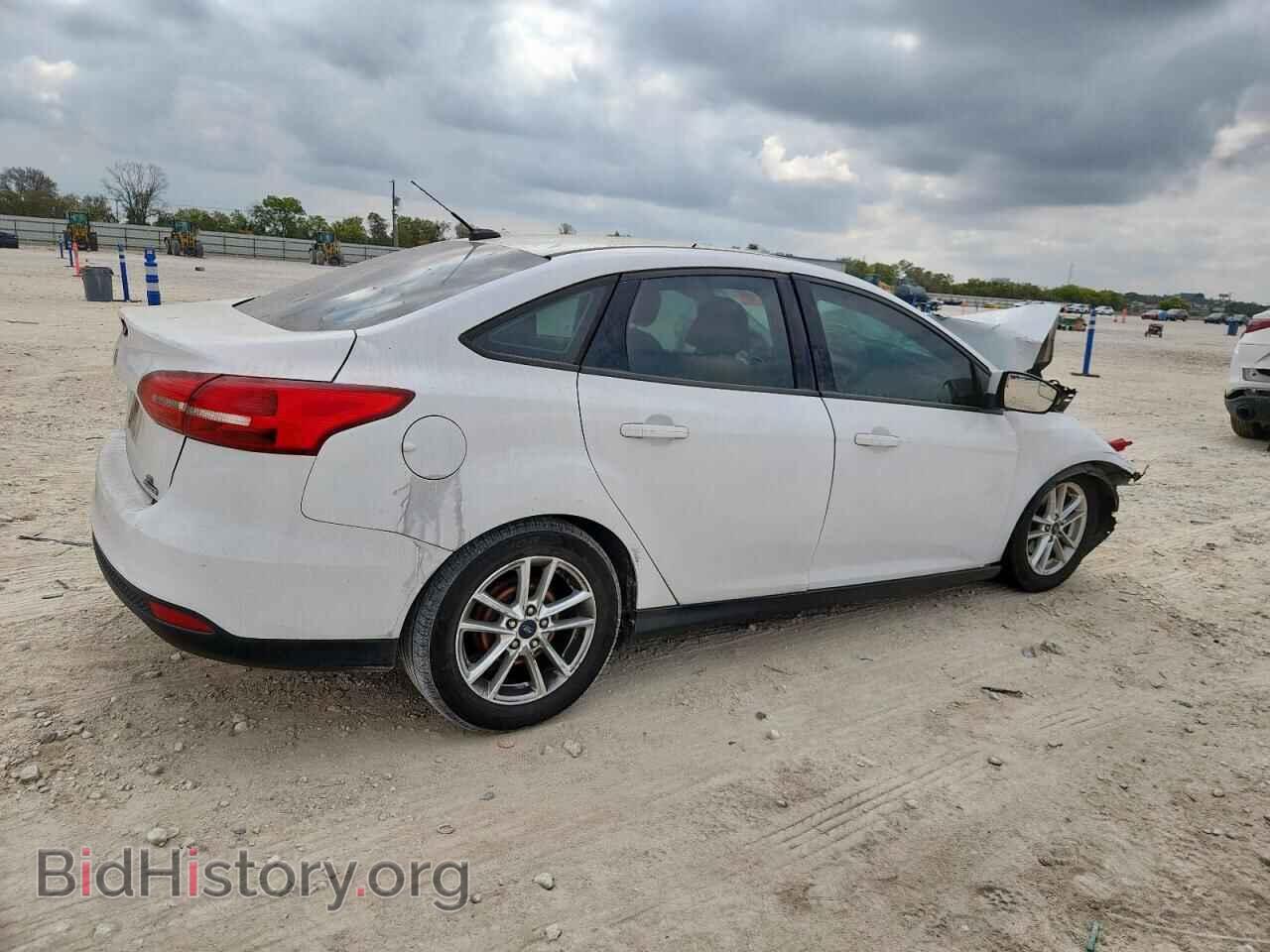 2016 FORD FOCUS - VIN: 1FADP3F28GL359943 - Фото 3