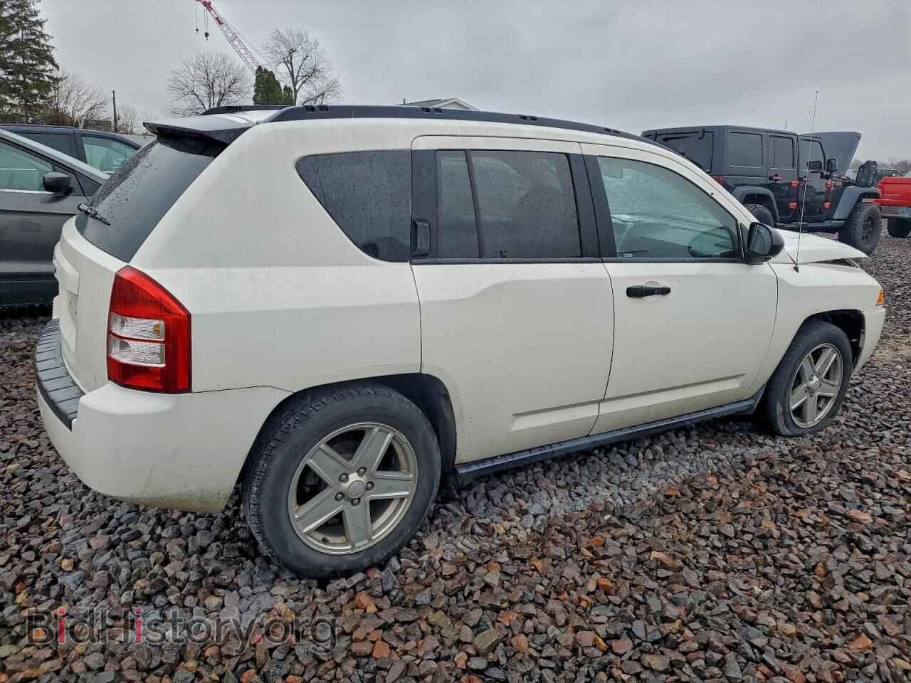 2007 JEEP COMPASS - VIN: 1J8FT47W27D211005 - Фото 3