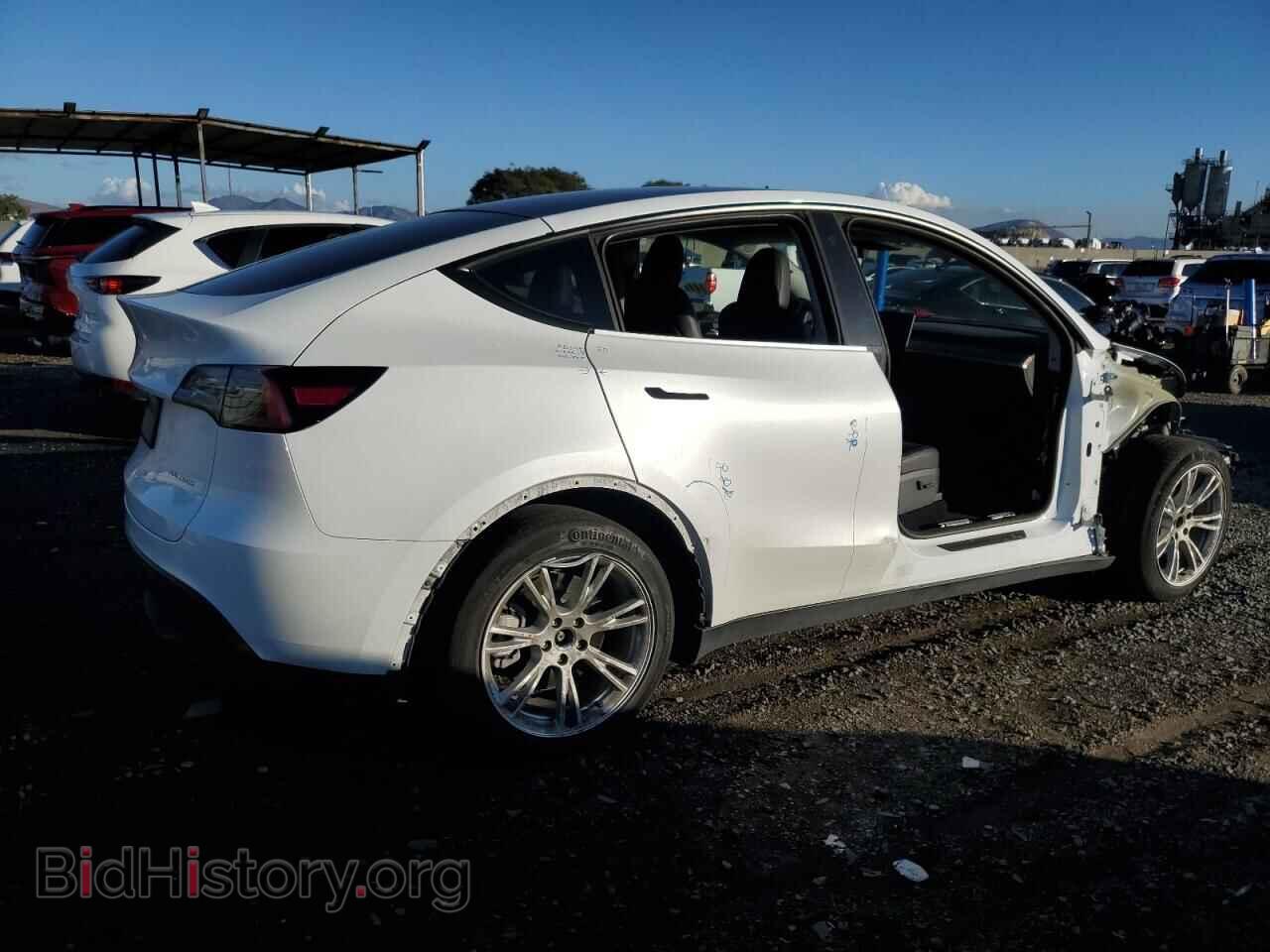 2023 TESLA MODEL Y - VIN: 7SAYGDEE6PA063724 - Фото 3