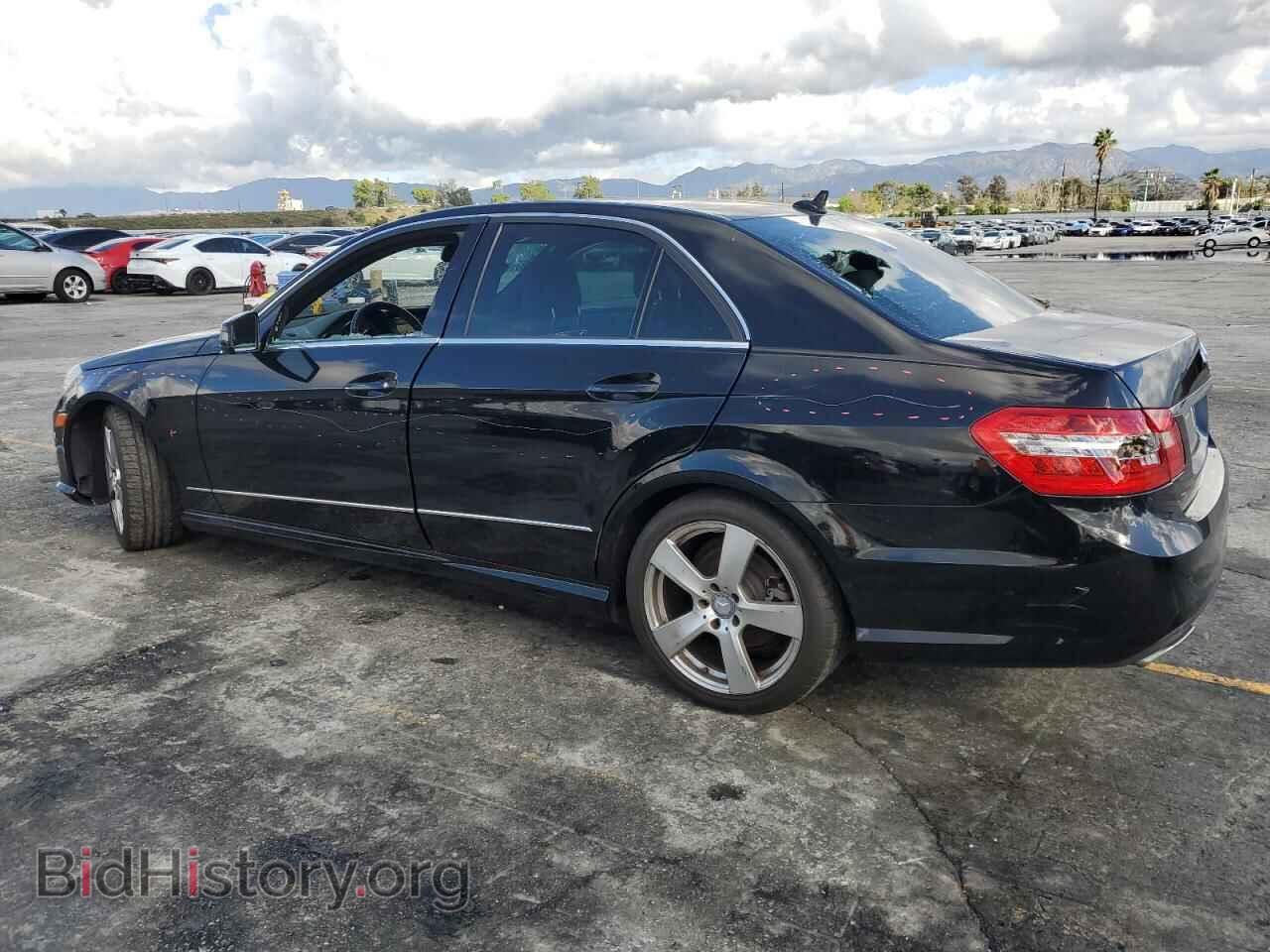 2011 MERCEDES-BENZ E-CLASS - VIN: WDDHF5GB4BA468189 - Фото 2