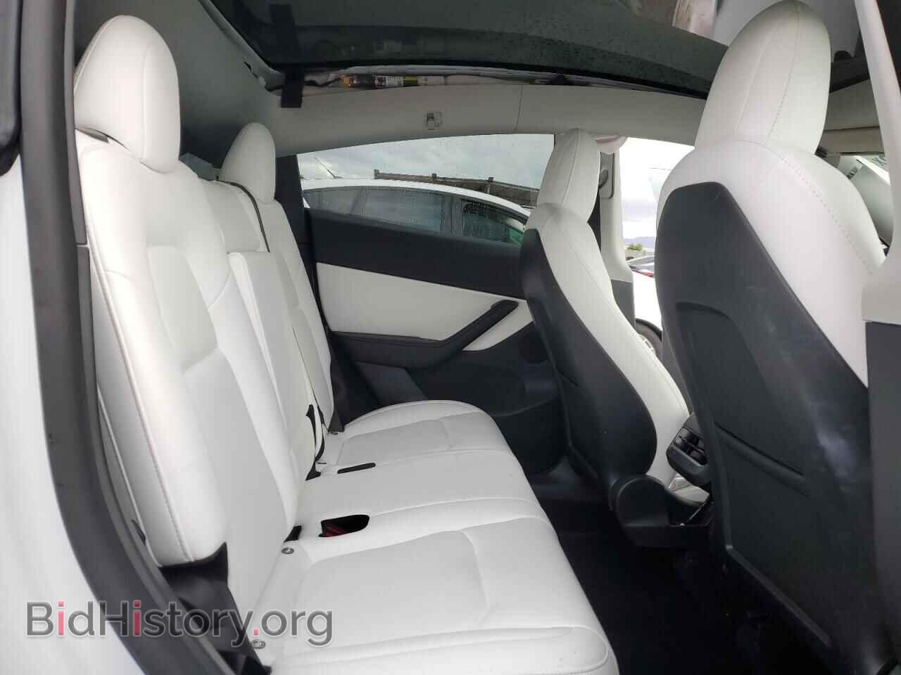 2022 TESLA MODEL Y - VIN: 7SAYGDEF0NF487554 - Photo 10
