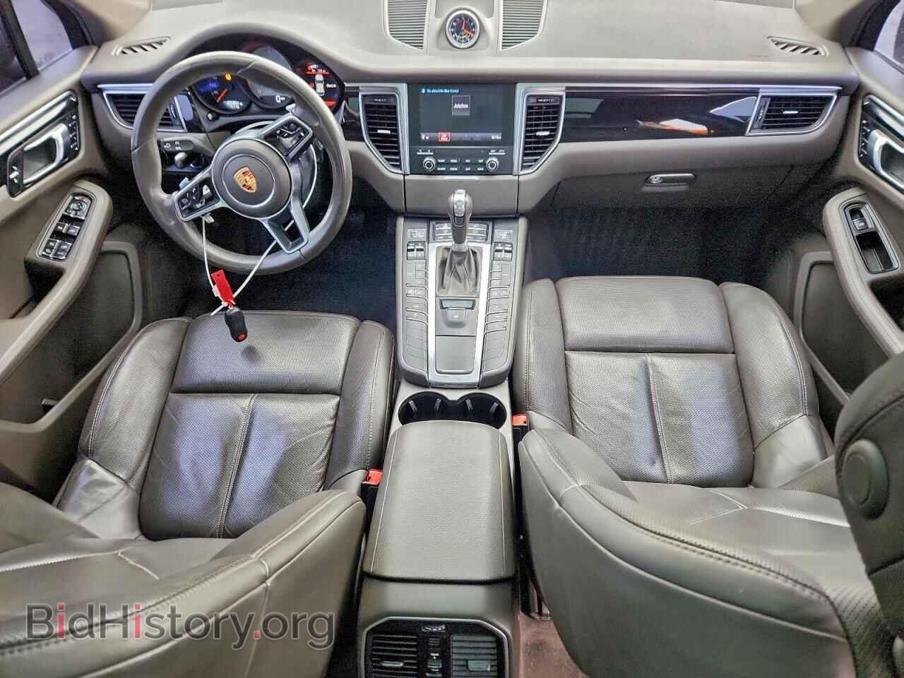 2017 PORSCHE MACAN - VIN: WP1AB2A52HLB21254 - Photo 8