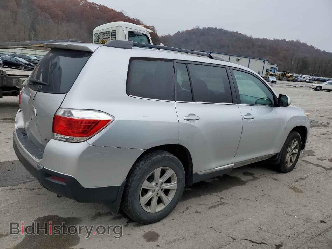 2013 TOYOTA HIGHLANDER - VIN: 5TDBK3EH2DS253388 - Фото 3