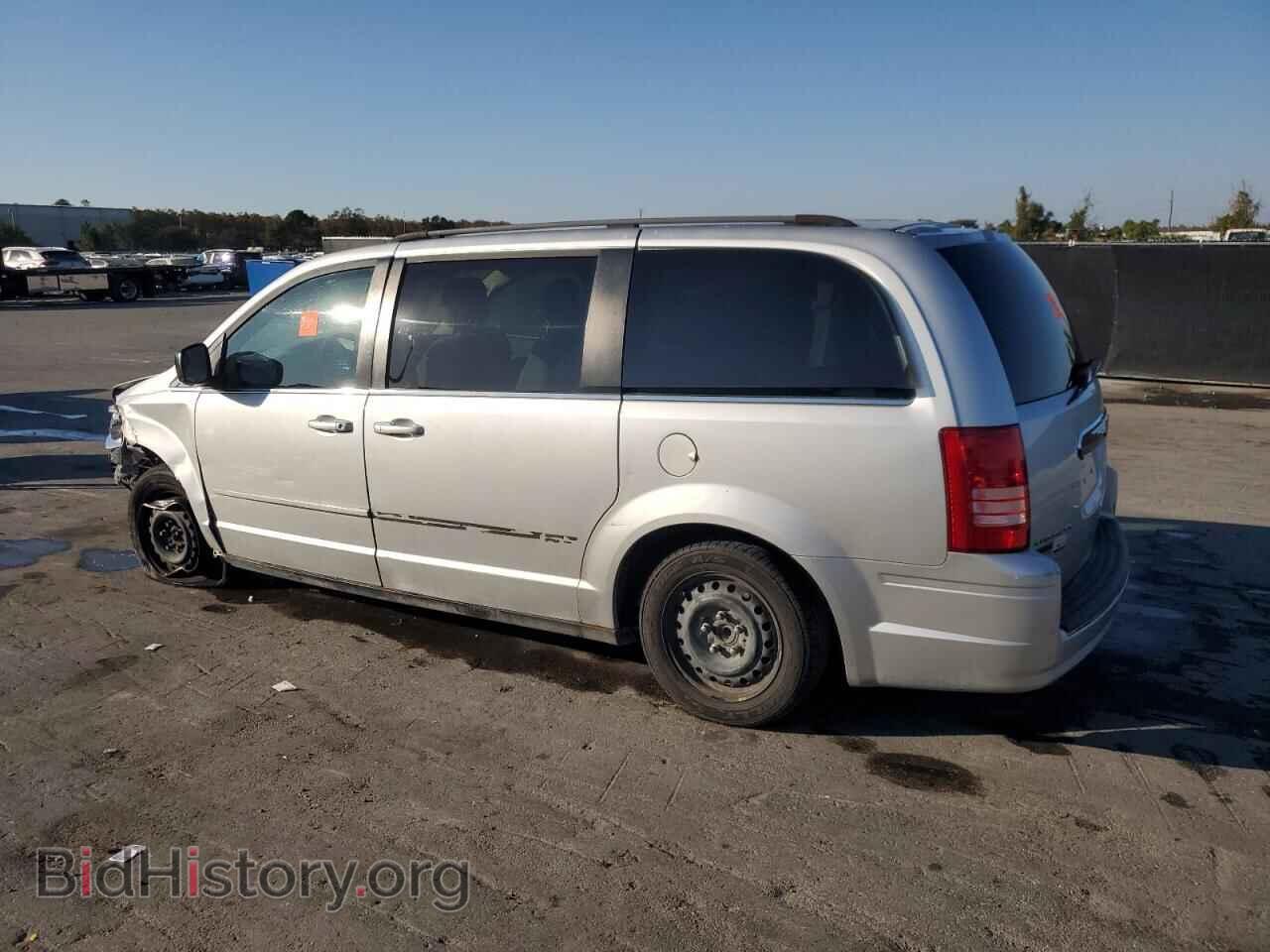 2010 CHRYSLER MINIVAN - VIN: 2A4RR4DE9AR286247 - Photo 2