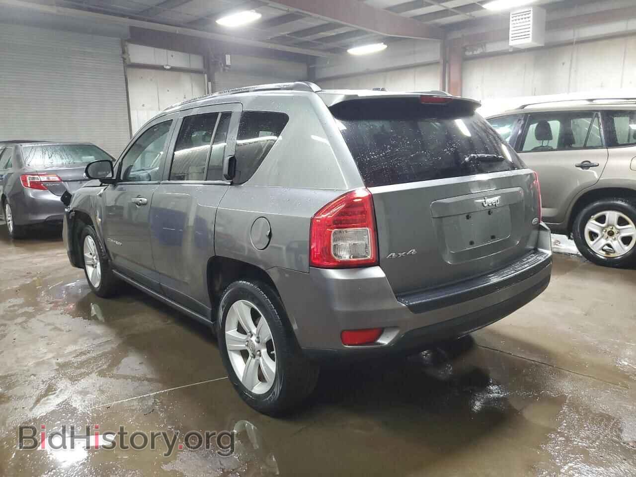 2011 JEEP COMPASS - VIN: 1J4NF1FB3BD201822 - Photo 2