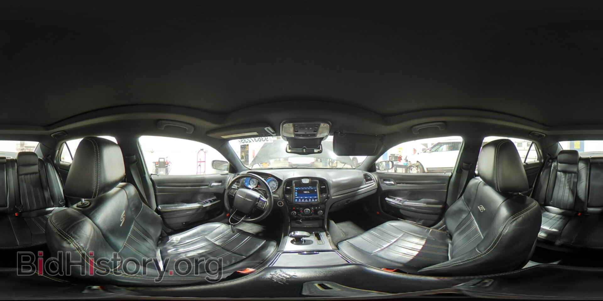 2014 CHRYSLER 300 - VIN: 2C3CCAGG9EH201481 - Фото 15