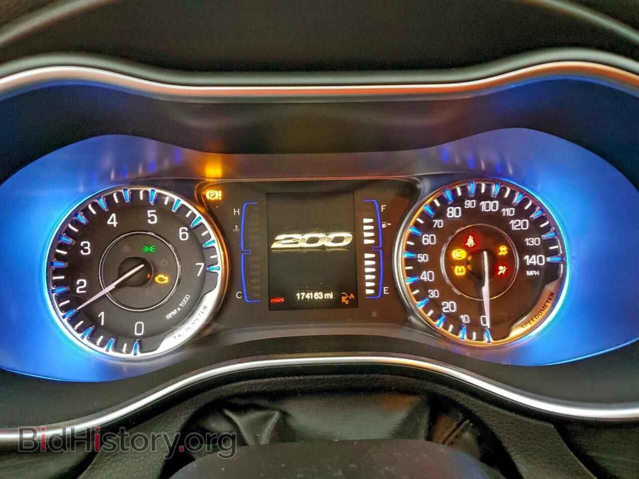 2015 CHRYSLER 200 - VIN: 1C3CCCAB5FN628772 - Фото 9
