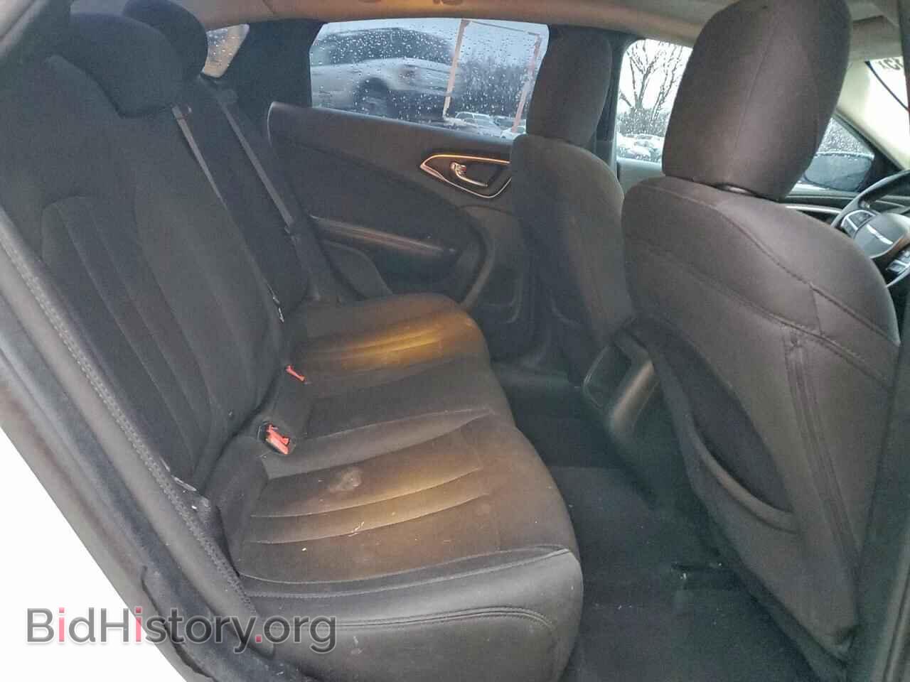 2015 CHRYSLER 200 - VIN: 1C3CCCAB5FN628772 - Фото 10