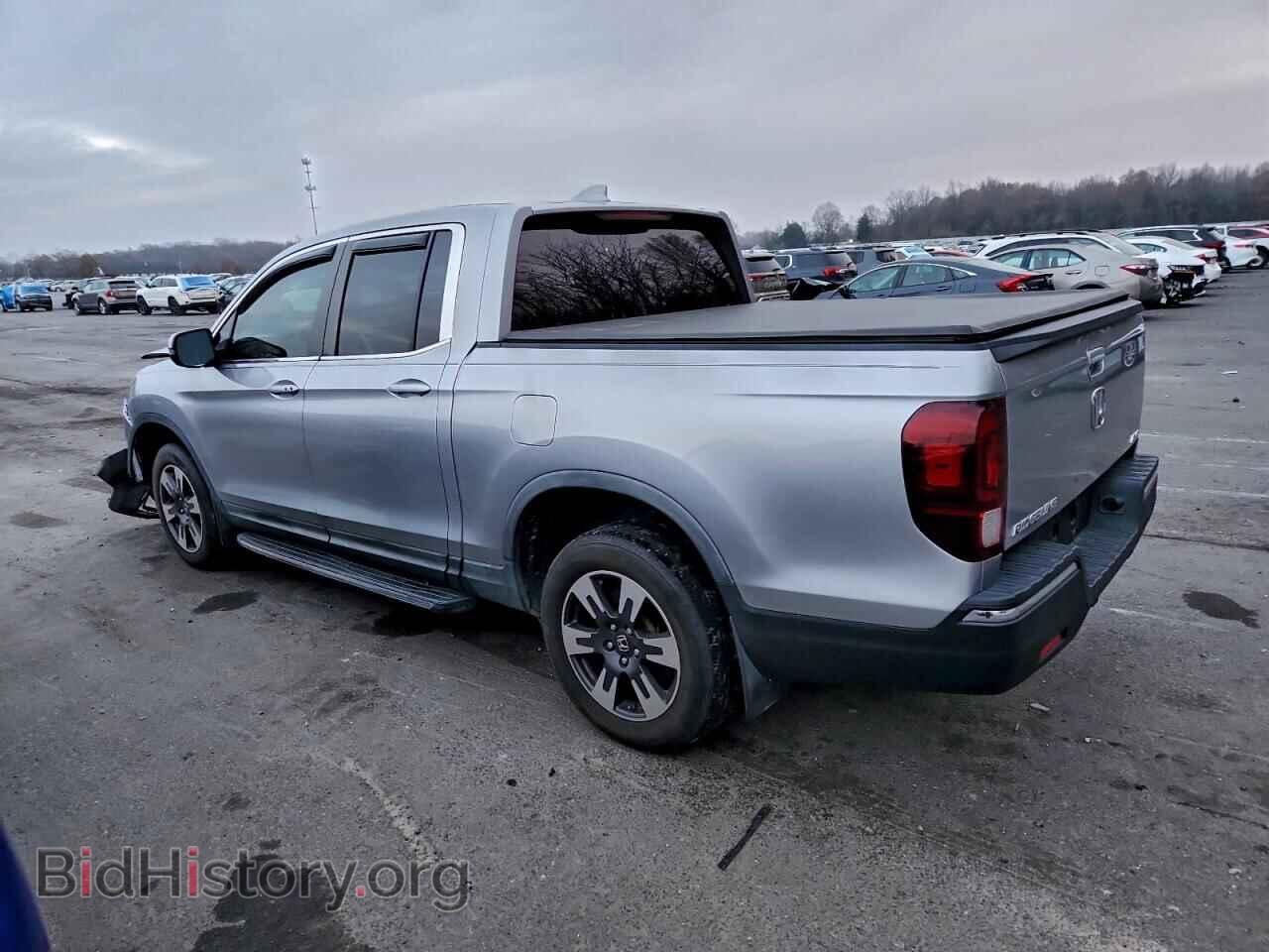 2017 HONDA RIDGELINE - VIN: 5FPYK3F65HB034109 - Фото 2