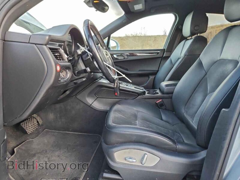 2016 Porsche MACAN (VIN WP1AB2A54GLB47675) — photo 7 of 14