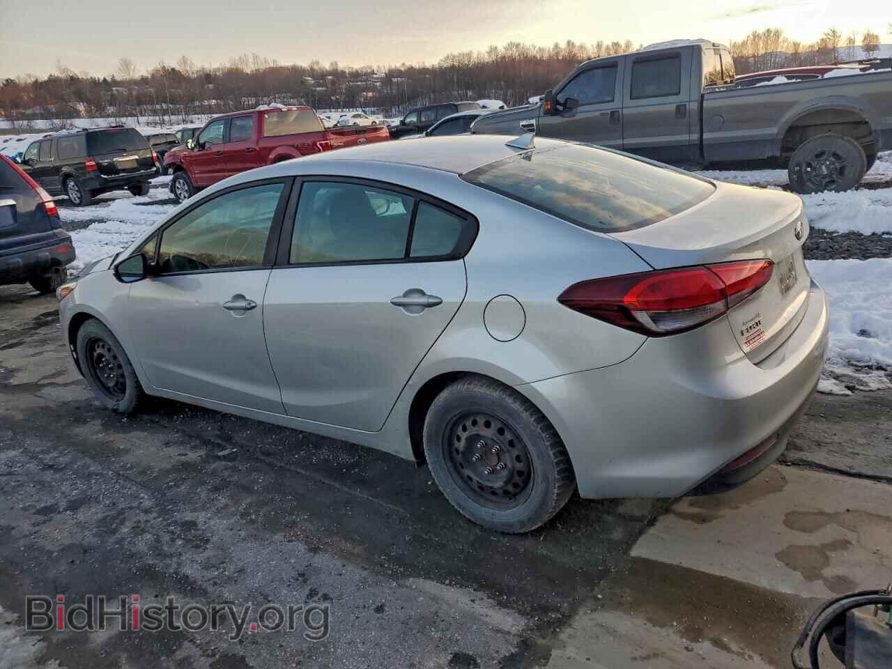 2017 KIA FORTE - VIN: 3KPFL4A77HE107814 - Фото 2