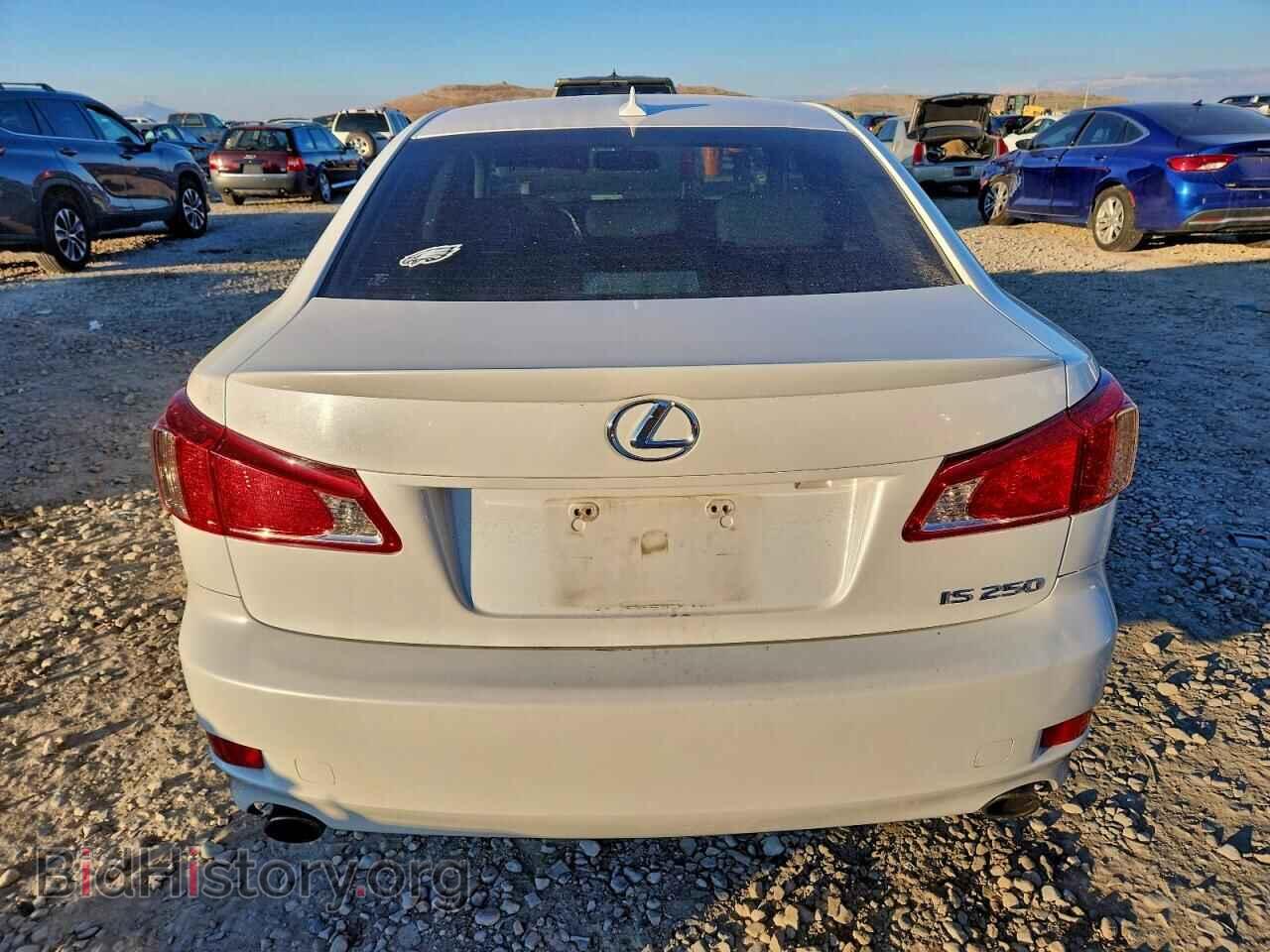 2011 LEXUS IS - VIN: JTHBF5C26B5151639 - Photo 6