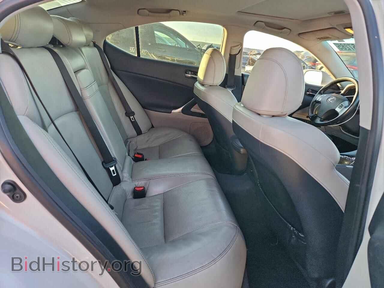 2011 LEXUS IS - VIN: JTHBF5C26B5151639 - Photo 10
