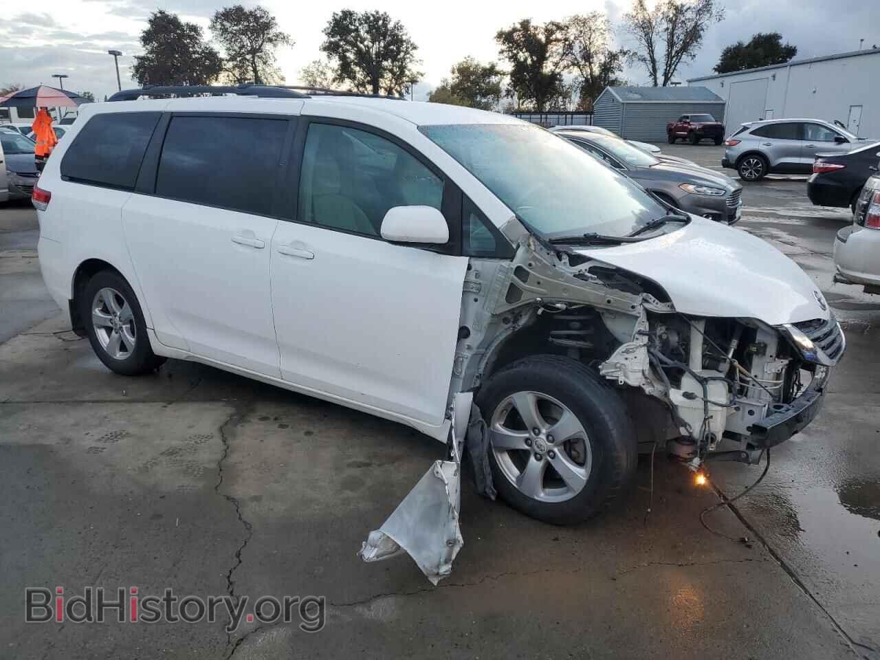 2012 TOYOTA All Models - VIN: 5TDKK3DC8CS242044 - Фото 4