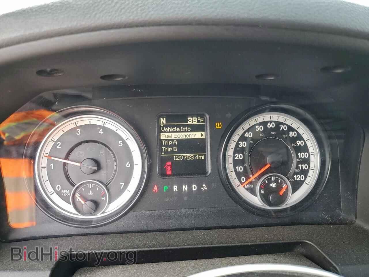 2014 RAM All Models - VIN: 3C6TR5DT1EG308390 - Photo 9