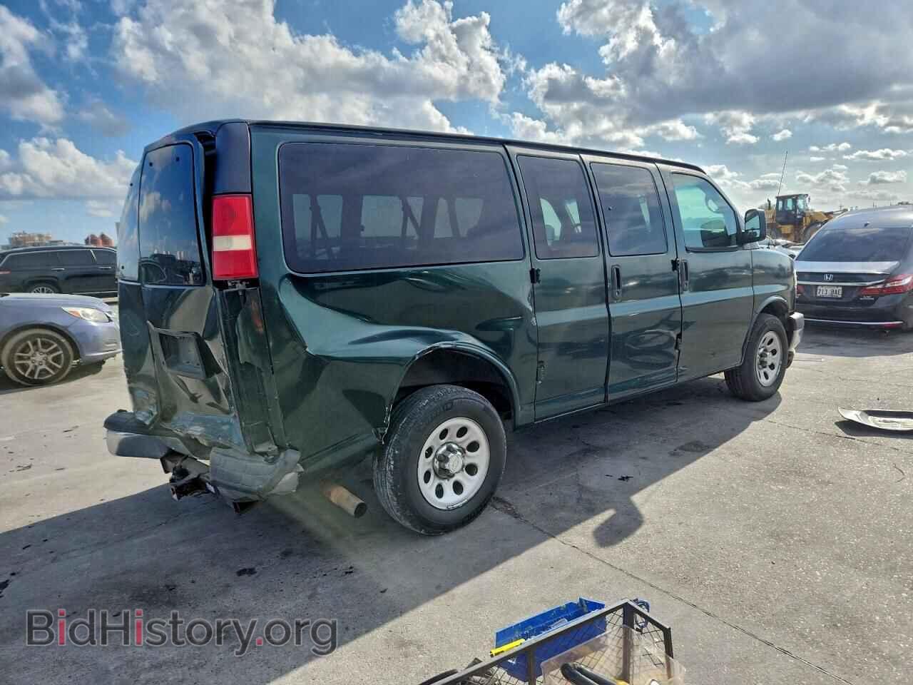 2011 CHEVROLET EXPRESS - VIN: 1GNSGCF40B1114231 - Photo 3