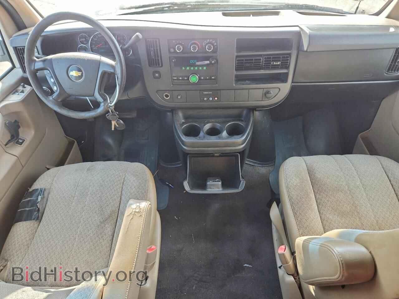 2011 CHEVROLET EXPRESS - VIN: 1GNSGCF40B1114231 - Photo 8