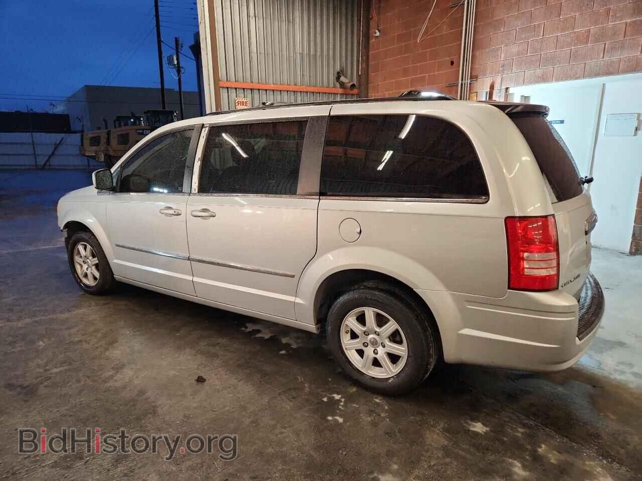 2010 CHRYSLER MINIVAN - VIN: 2A4RR5D11AR195718 - Фото 2