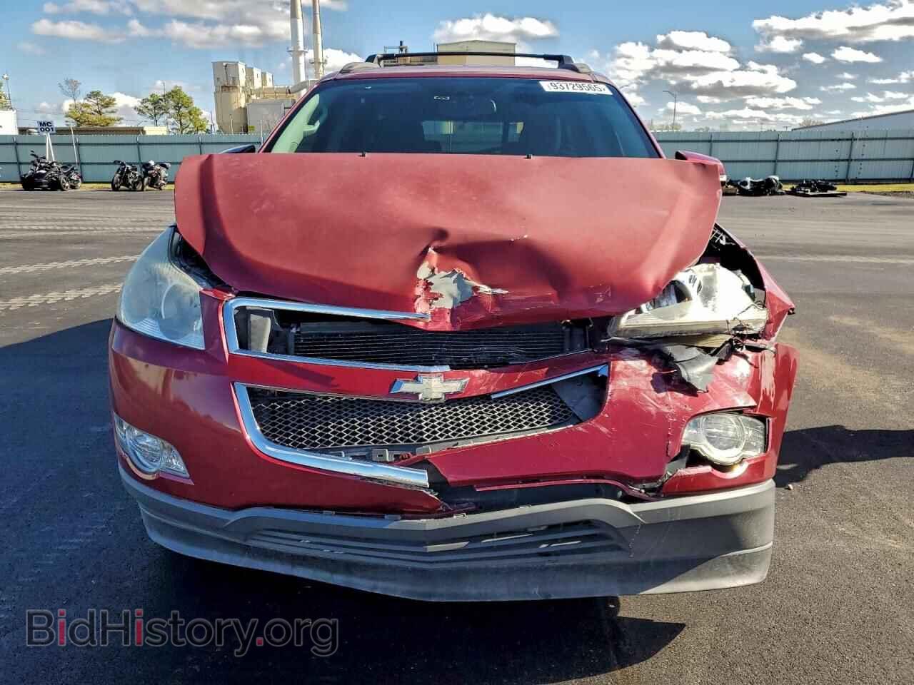 2011 CHEVROLET TRAVERSE - VIN: 1GNKRGED5BJ156607 - Фото 5