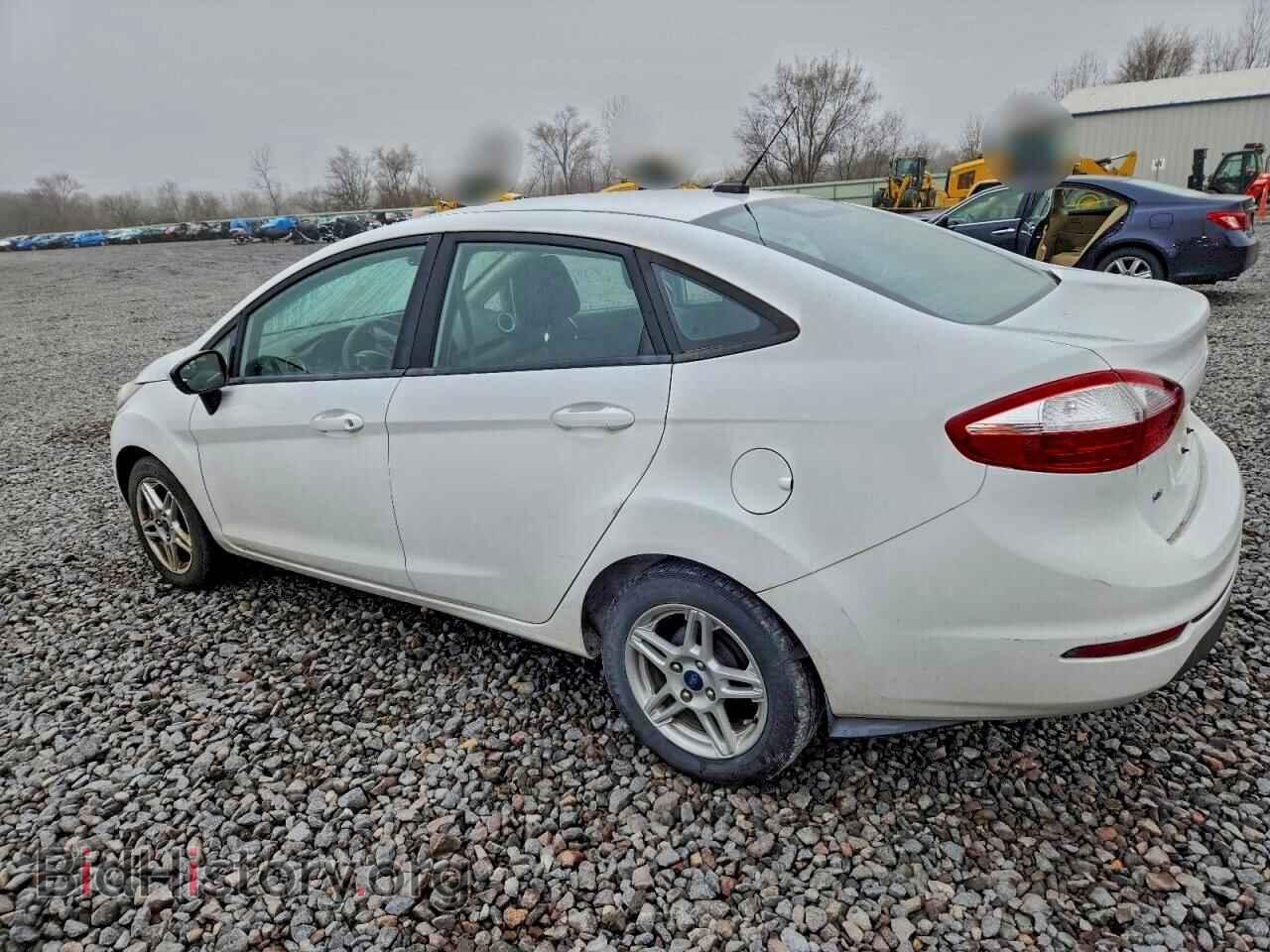 2019 FORD FIESTA - VIN: 3FADP4BJ0KM147533 - Фото 2