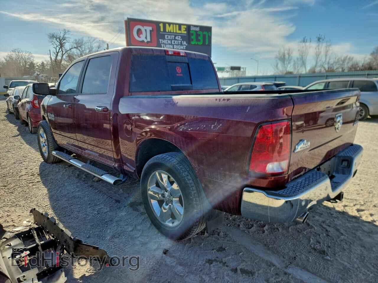 2017 RAM 1500 - VIN: 3C6RR7LT8HG593830 - Фото 2