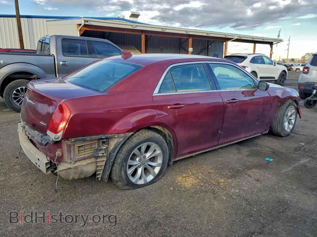 2016 CHRYSLER 300 - VIN: 2C3CCAAGXGH252693 - Фото 3