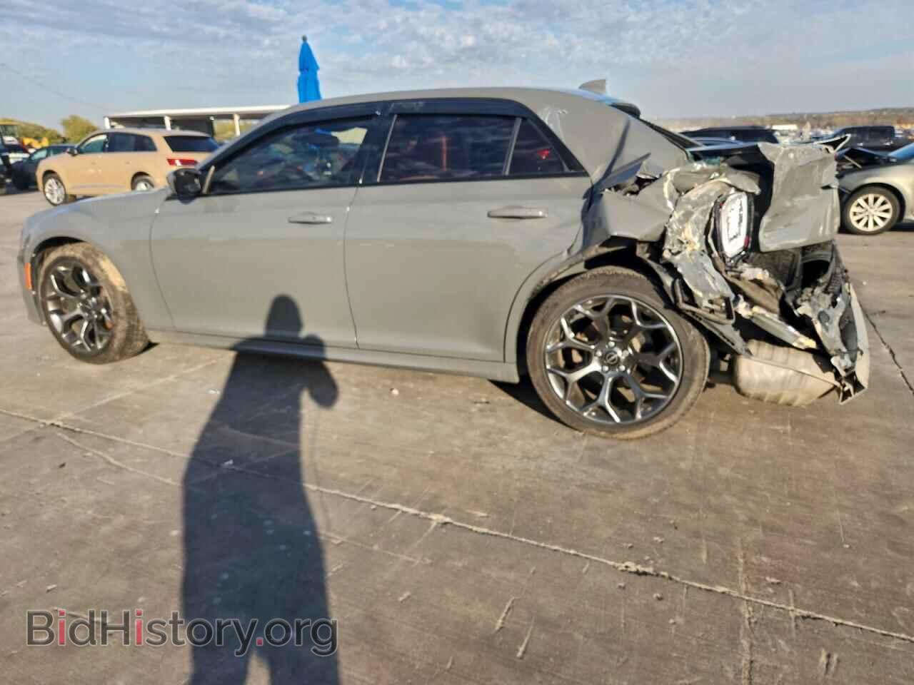 2017 CHRYSLER 300 - VIN: 2C3CCABG1HH635437 - Фото 2