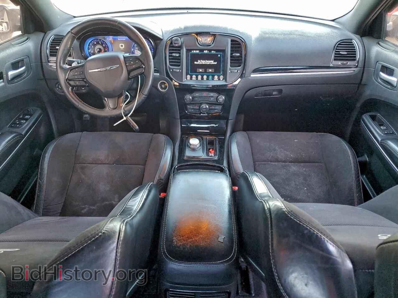 2017 CHRYSLER 300 - VIN: 2C3CCABG1HH635437 - Фото 8